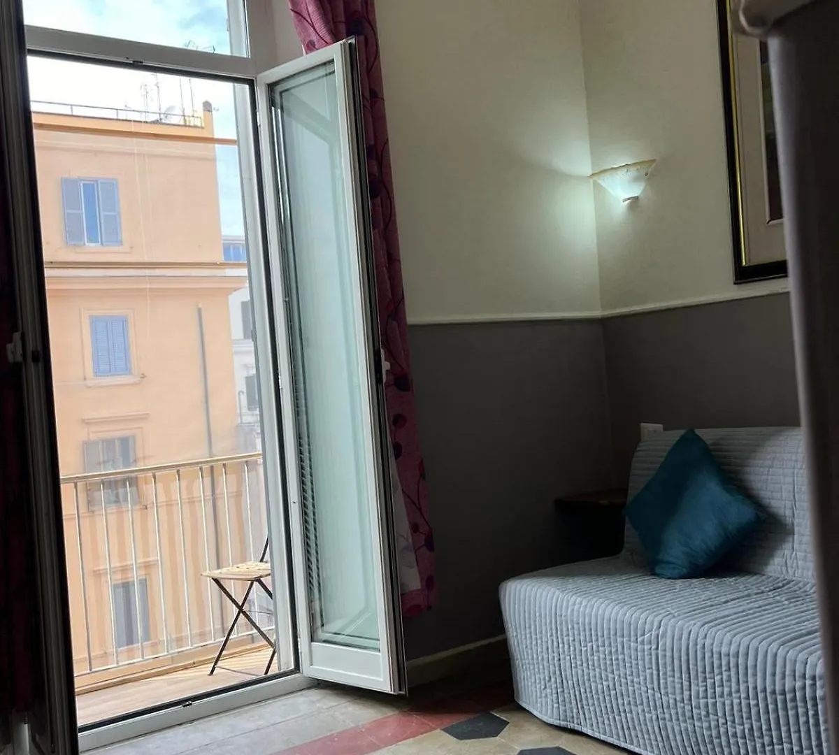 ** Guest house Affitacamere Radi Rome Italy